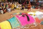 பாரத கோவிலில் மஹாபாரத துரியோதனன் படுகளம் நாடகம்!