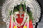 பிள்ளையார்பட்டியில் தீர்த்தவாரி:  தங்க கவச அலங்காரத்தில் மூலவர்!