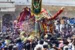 கோவிந்தா கோஷம் முழங்க கோயிலுக்கு திரும்பினார் கள்ளழகர்!