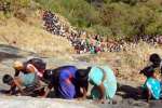 சதுரகிரி மலைக்கு ஆபத்து பயணம்: அரசுத்துறைகள் அசட்டை!