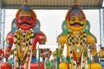 முனியப்பனுக்கு சுடச்சுட பொங்கல்: திருப்பூர் கோவிலில் விநோத விழா!