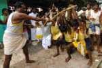 திரவுபதி கோவில் திருவிழா: சாட்டையடி வாங்கி நேர்த்திக்கடன்!