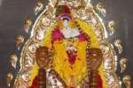 சீரடி சாய்பாபா கோவிலில் சிறப்பு பூஜை!