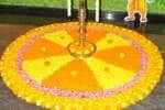மகாபலியை வரவேற்கும் பூக்கோலம்!