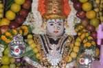 காய்கறி அலங்காரத்தில் துள்ளுமாரியம்மன் அருள்பாலிப்பு!