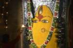 நவராத்திரி விழாவில் மஞ்சள் அலங்காரத்தில் லிங்க பைரவி!