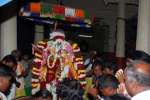 திருவரங்கம் ரங்கநாதபெருமாள் கோவிலில்  சுவாமி வீதியுலா!