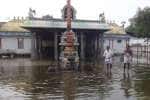 திண்டிவனம்  லட்சுமி நரசிம்மர் கோவிலில் மழை வெள்ளம் புகுந்தது