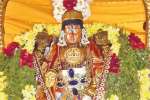 பரமக்குடி பெருமாள் கோயிலில்