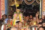 கோவிந்தா கோஷம் விண்ணை முட்ட.. ஸ்ரீரங்கம் சொர்க்கவாசல் திறப்பு!