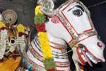 காரமடையில் குதிரை வாகனத்தில் பெருமாள் திருவீதி உலா!