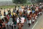 400 ஆண்டு பாரம்பரிய நகரத்தார் பழநிக்கு காவடி யாத்திரை!