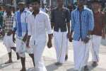 கோவில்களில் ஆடை கட்டுப்பாடு பஞ்சாயத்து தேர்தலுக்கு பின் அமல்?