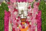 கூத்தப்பாக்கம் ராகவேந்திரருக்கு சிறப்பு அலங்காரம்!