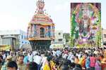கருவலூர் மாரியம்மன் கோவில் தேரோட்டம் கோலாகலம்