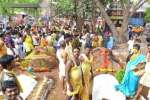 திருத்தணி திரவுபதியம்மன் கோவிலில் துரியோதனன் படுகளம்