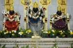 வெயிலின் தாக்கம்: தாமரை தடாகத்தில் முப்பெரும் தேவியர் அருள்பாலி!