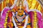 சந்தனக்காப்பு அலங்காரத்தில் உச்சிமாகாளியம்மன் அருள்பாலிப்பு!