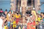 சோழவந்தான் மாரியம்மன் கோயிலில் வைகாசி திருவிழா கொடியேற்றம்