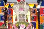 வால்பாறை காசிவிஸ்வநாதர் கோவிலில் பிரதோஷ பூஜை