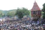 கோவிந்தா கோஷம் முழங்க.. அழகர்கோயில் ஆடித் தேரோட்டம் கோலாகலம்!