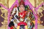 ரேணுகா பரமேஸ்வரி கோவிலில் வளையல் அலங்கார பூஜை