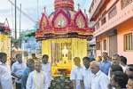 தூய ஜான்மரி ஆலயத்தில் ஆடம்பர தேர்பவனி