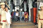போலீஸ் பாதுகாப்பு வளையத்துக்குள் ராமேஸ்வரம் ராமநாதசுவாமி கோயில்!