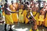 திரவுபதி அம்மன் கோவில் விழாவில் பக்தர்கள் சாட்டையடி நேர்த்திக்கடன்!