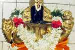 குருவித்துறையில் தங்கக்கவசத்தில்  குருபகவான் அருள்பாலிப்பு!