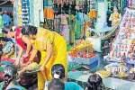 திருப்போரூர் கோவில்களில் நவராத்திரி பண்டிகை கோலாகலம்