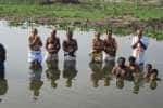 மோகனூர் காவிரி ஆற்றில் மழை வேண்டி வர்ண ஜபம்