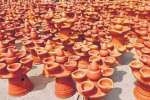 கார்த்திகை திருநாளுக்காக விளக்குகள் தயாராகிறது: 65 பைசா முதல் 500 ரூபாய் வரை விலை