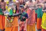 திருத்தணி கோவிலில் கிருத்திகை விழா 85 ஆண்டாக பஜனை குழுவினர் பூஜை