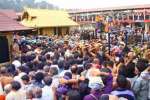 சபரிமலையில் குவியும் பக்தர்கள்: அன்னதானத்துக்கு கேரள ஐகோர்ட் கிடுக்கிப்படி!