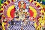 மேல்மலையனூர் அங்காளம்மன் ஊஞ்சல் உற்சவம்: குவிந்தனர் பக்தர்கள்