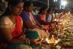 குன்னுார் சிவசுப்ரமணிய சுவாமி கோவிலில் விளக்கு பூஜை
