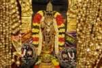 ஸ்ரீரங்கம் வைகுண்ட ஏகாதசி விழா: ரத்தின அபயஹஸ்தம் அலங்காரத்தில் நம்பெருமாள்!