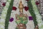 யோக ஹயக்கிரிவர் கோவிலில் மாணவர்களுக்கு அர்ச்சனை
