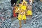 அங்காளம்மன் கோவிலில் தீ மிதி விழா