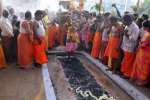 கோத்தகிரியில் குண்டம் விழா அம்மன் பக்தர்கள் பரவசம்