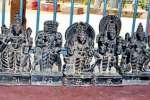 நவக்கிரக சிலைகள் மீட்பு: மியூசியத்தில் ஒப்படைப்பு