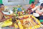 திண்டுக்கல் குபேரர் கோவிலில் லட்சுமி ஹோமம்