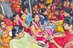 திருப்பூர் பத்திரகாளியம்மன் கோவிலில் வளைகாப்பு நிகழ்ச்சி