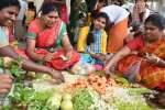கந்தசஷ்டி விரதம் முடித்த பழநி பக்தர்கள்