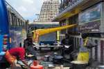 காஞ்சி கோவிலுக்கு வரும் வெளியூர் பக்தர்கள் தவிப்பு