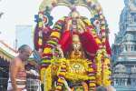 காஞ்சிபுரம் உலகளந்த பெருமாள் கருட வாகனத்தில் உலா
