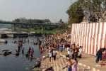 பவானி கூடுதுறையில் குவிந்த பக்தர்கள்