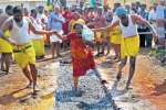 அங்காளம்மன் கோவில் குண்டம் திருவிழா