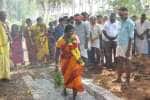 நாமகிரிப்பேட்டை பொன்காளியம்மன் கோவிலில் தீ மிதி விழா